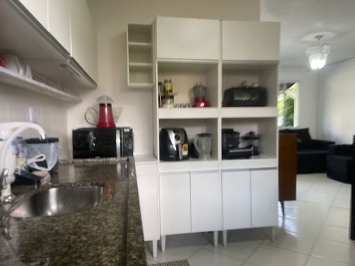 Seu novo lar no litoral espera por você — pronto para morar e aproveitar!