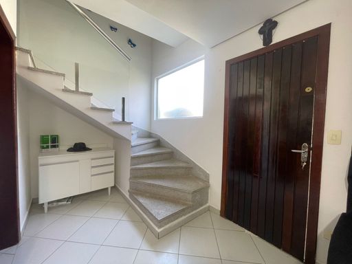 Conforto e sofisticação em 107 m² muito bem distribuídos — espaço ideal para sua família viver com qualidade.