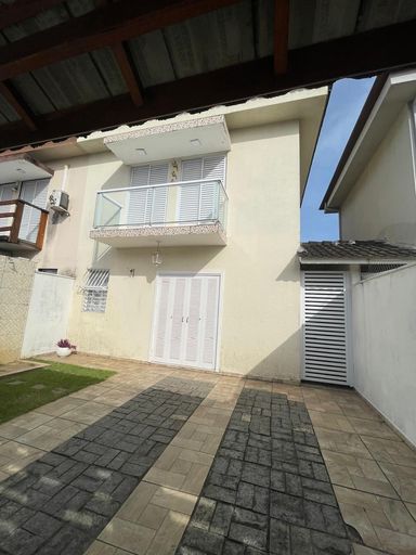Foto da Garagem: Garagem segura e com fácil acesso.