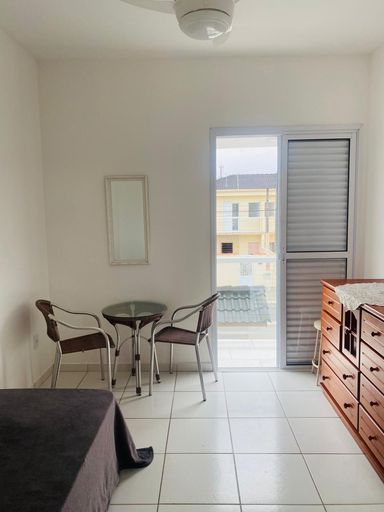 Foto da Sacada da Suíte 2: Sacada do segundo quarto, oferecendo um espaço ao ar livre.