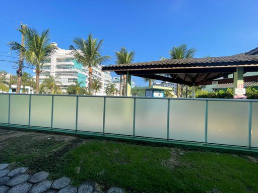 Localização privilegiada, perto de mercados, farmácias e comércios.