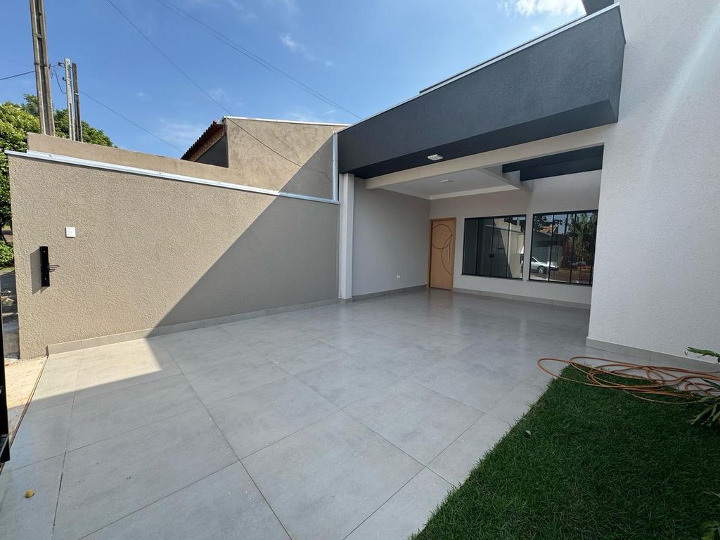 Casa 3 quartos à venda em Conjunto Habitacional Requião, Maringá - foto 2
