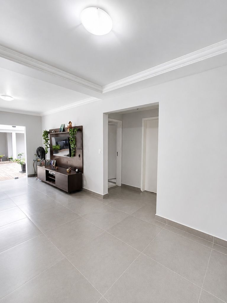 Apartamento 4 quartos à venda em Zona 07, Maringá - foto 2