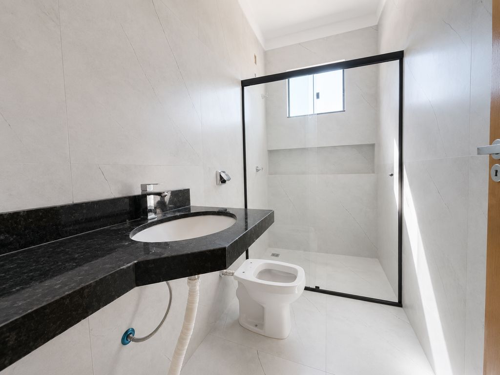 Casa 3 quartos à venda em Loteamento Madrid, Maringá - foto 2