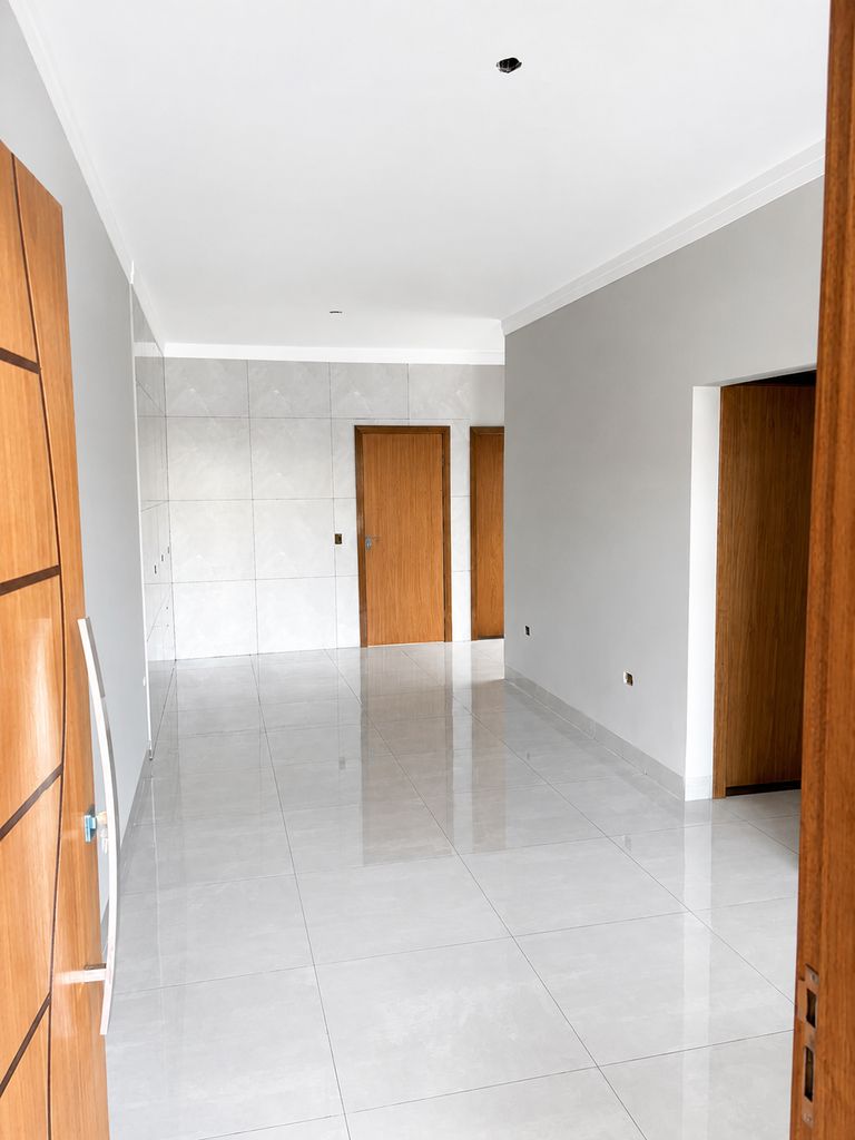 Casa 3 quartos à venda em Conjunto Habitacional Requião, Maringá - foto 2
