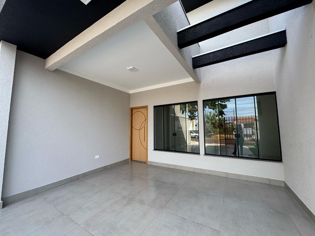Casa 3 quartos à venda em Conjunto Habitacional Requião, Maringá - foto 1